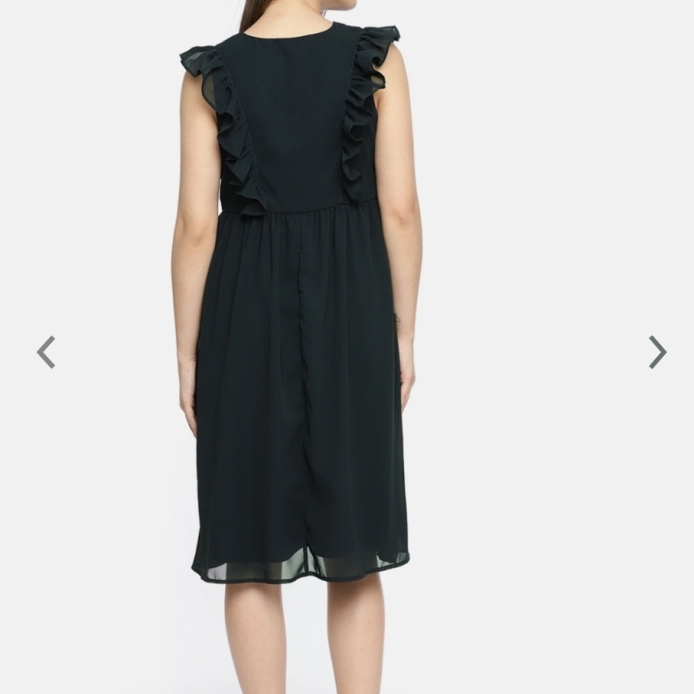 Dress - Picture 3 of 3
